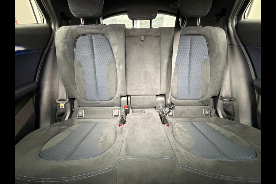 BMW X2 SDrive20i 192PK M Sport LED Pano HUD Trekhaak Camera