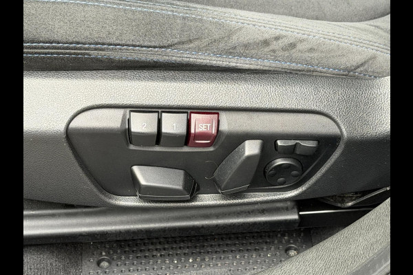 BMW X2 SDrive20i 192PK M Sport LED Pano HUD Trekhaak Camera