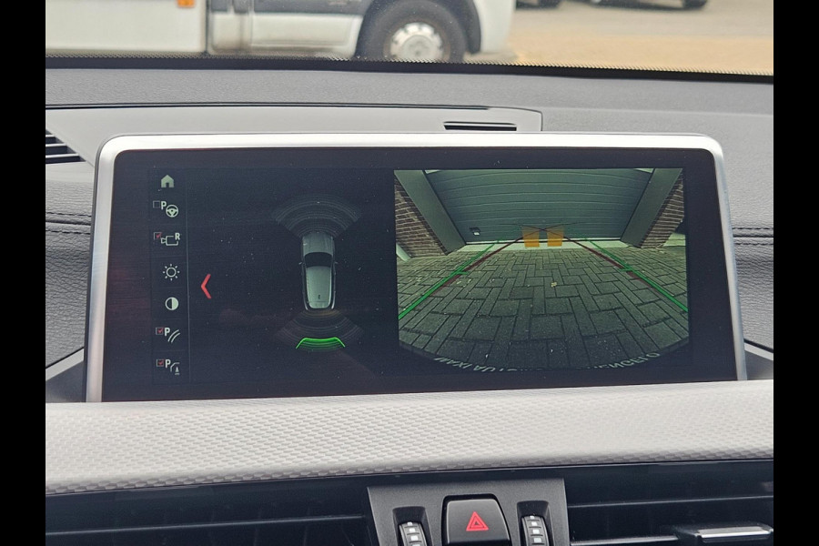 BMW X2 SDrive20i 192PK M Sport LED Pano HUD Trekhaak Camera