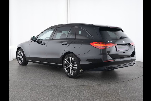 Mercedes-Benz C-Klasse Estate 300e AVANTGARDE ** LED, MBUX+, TREKH, NIGHT, 18-inch LMV, SPOOR-ASS ** 1e EIG - UNFALLFREI ** ** INFORMEER OOK NAAR ONZE AANTREKKELIJKE FINANCIAL-LEASE TARIEVEN **
