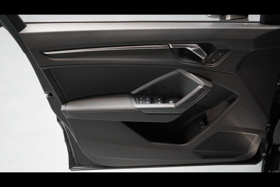 Audi Q3 Sportback 45 TFSI e 3x s-Line BLACK OPTIK AUTOMAAT-360 CAMERA-ACC-AUDI SOUND-KEYLESS-MATRIX-NAVIGATIE-VIRTUEEL