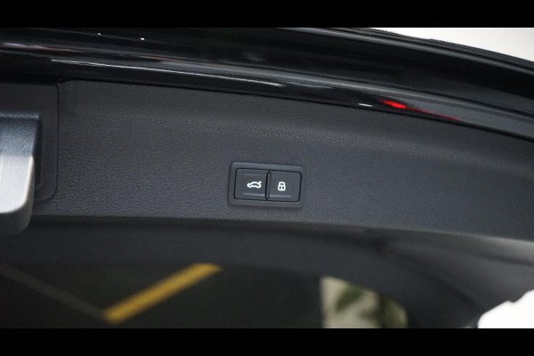 Audi Q3 Sportback 45 TFSI e 3x s-Line BLACK OPTIK AUTOMAAT-360 CAMERA-ACC-AUDI SOUND-KEYLESS-MATRIX-NAVIGATIE-VIRTUEEL