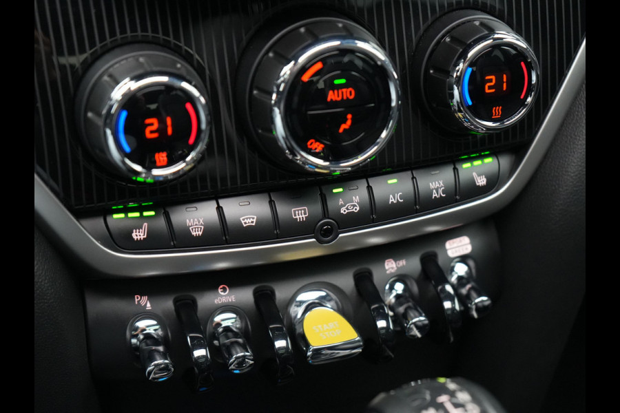 MINI Countryman 2.0 Cooper S E ALL4 MINI Yours 225pk Dealer O.H PHEV | Panodak | Head Up | Adaptive Cruise | Lederen Sportstoelen Memory & Verwarmd | Camera | Apple Carplay | Navigatie | Keyless | Virtual | DAB |