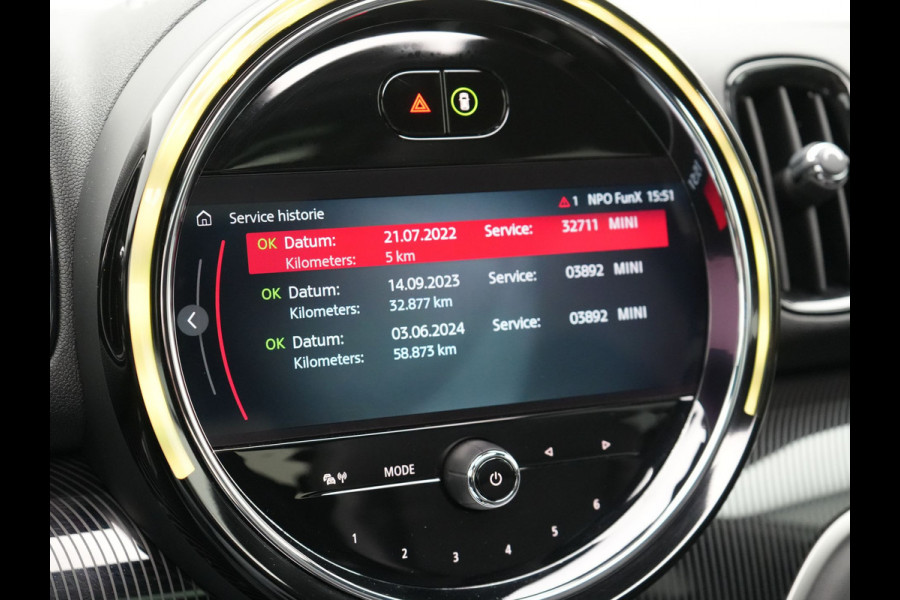 MINI Countryman 2.0 Cooper S E ALL4 MINI Yours 225pk Dealer O.H PHEV | Panodak | Head Up | Adaptive Cruise | Lederen Sportstoelen Memory & Verwarmd | Camera | Apple Carplay | Navigatie | Keyless | Virtual | DAB |