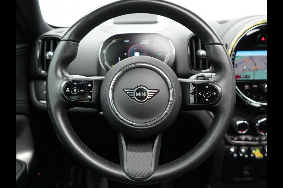 MINI Countryman 2.0 Cooper S E ALL4 MINI Yours 225pk Dealer O.H PHEV | Panodak | Head Up | Adaptive Cruise | Lederen Sportstoelen Memory & Verwarmd | Camera | Apple Carplay | Navigatie | Keyless | Virtual | DAB |