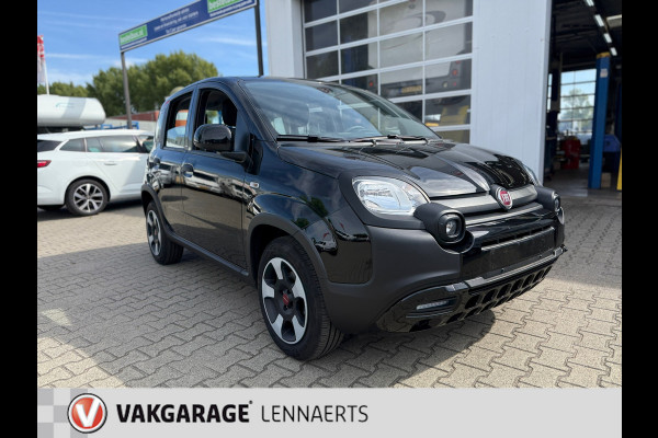 Fiat Panda 1.0 Hybrid CITY CROSS (BOVAG/RIJKLAARPRIJS) Fiat Panda 1.0 Hybrid CITY CROSS (BOVAG/RIJKLAARPRIJS)