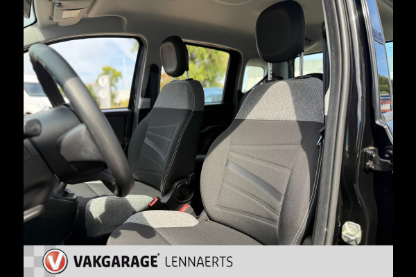 Fiat Panda 1.0 Hybrid CITY CROSS (BOVAG/RIJKLAARPRIJS) Fiat Panda 1.0 Hybrid CITY CROSS (BOVAG/RIJKLAARPRIJS)