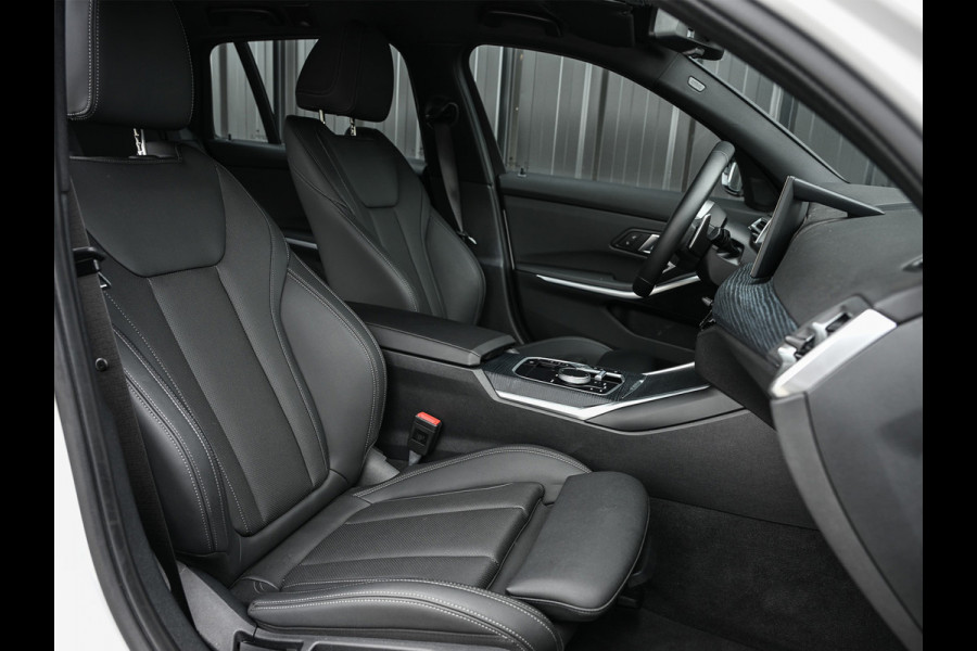 BMW 3 Serie Touring 330e xDrive M-SPORT | FACELIFT | ACCU 19,5 kWh | ACTIVE CRUISE | ELEKTR. TREKHAAK | HIFI AUDIO | SHADOW LINE | CAMERA |