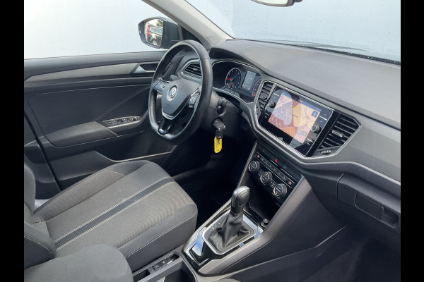 Volkswagen T-Roc 1.5 TSI Sport Trekhaak Automaat Adap.Cruise Navi Carplay PDC Stoelverw 49430KM!