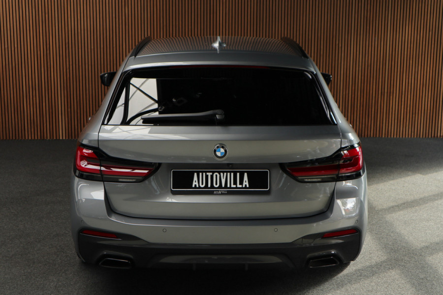 BMW 5 Serie Touring 520i M Sport Edition Plus Sensatec HEAD-UP - Driving Assistant Professionel - Adaptief Cruise