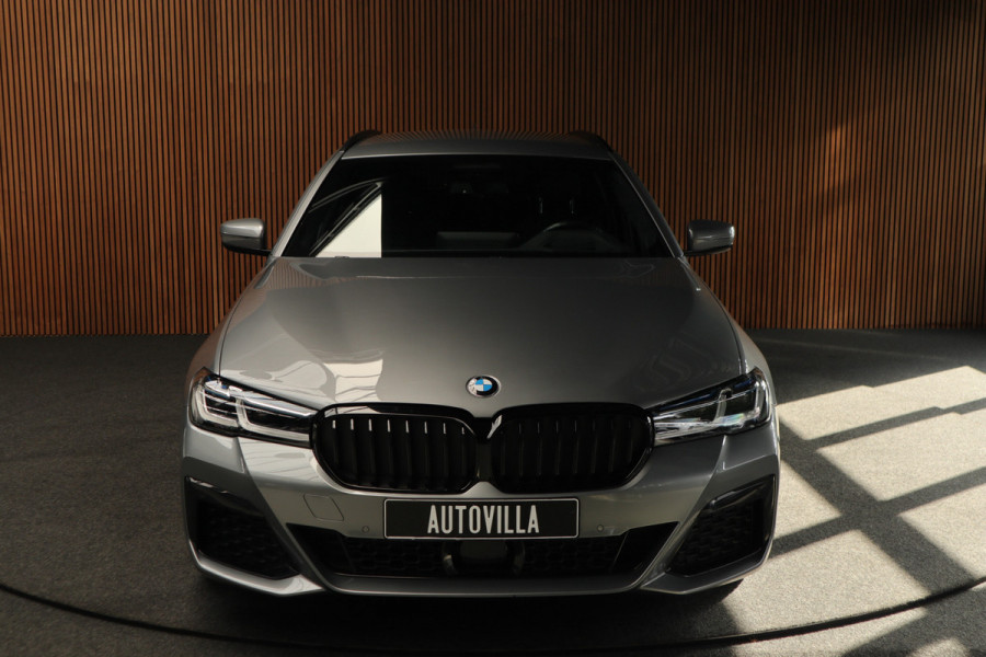 BMW 5 Serie Touring 520i M Sport Edition Plus Sensatec HEAD-UP - Driving Assistant Professionel - Adaptief Cruise
