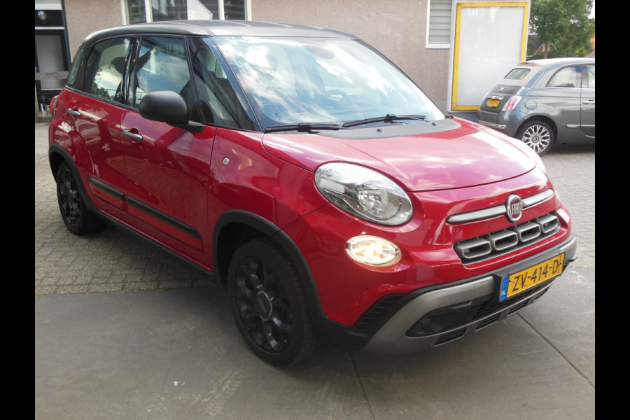 Fiat 500L 0.9 TwinAir CityCross Staat in De Krim