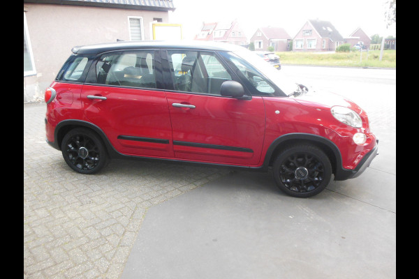 Fiat 500L 0.9 TwinAir CityCross Staat in De Krim