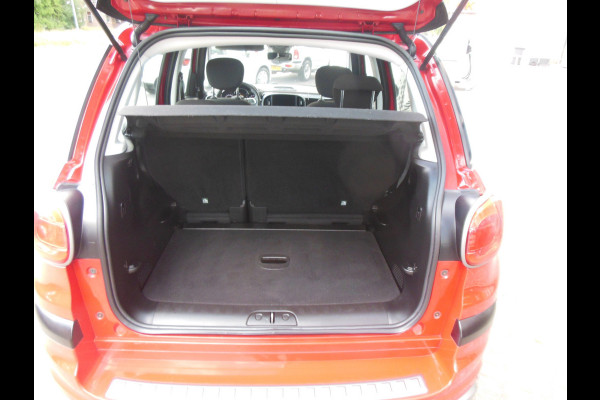 Fiat 500L 0.9 TwinAir CityCross Staat in De Krim