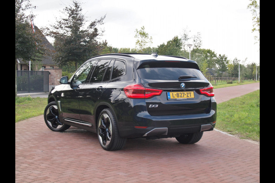 BMW iX3 High Executive 80 kWh | Panoramadak | Camera | Harman Kardon | Cruise Control | Head-up display |