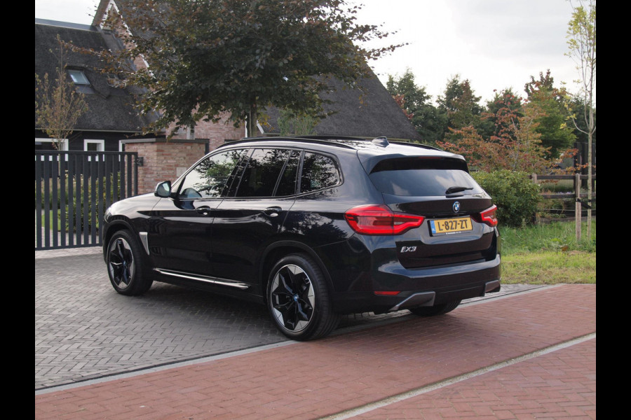 BMW iX3 High Executive 80 kWh | Panoramadak | Camera | Harman Kardon | Cruise Control | Head-up display |