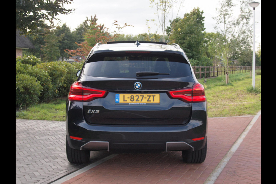 BMW iX3 High Executive 80 kWh | Panoramadak | Camera | Harman Kardon | Cruise Control | Head-up display |