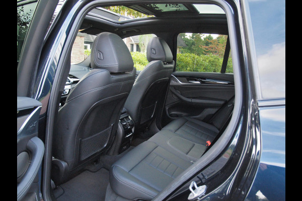 BMW iX3 High Executive 80 kWh | Panoramadak | Camera | Harman Kardon | Cruise Control | Head-up display |