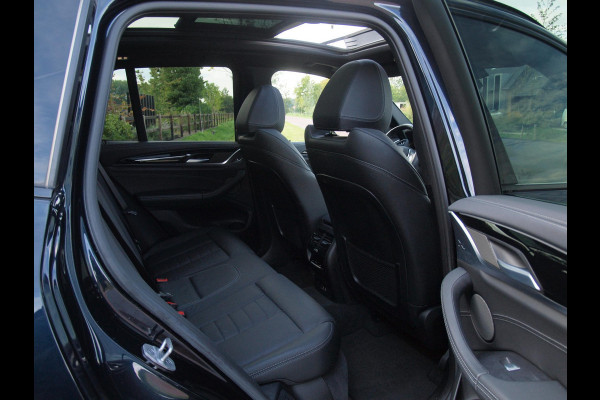 BMW iX3 High Executive 80 kWh | Panoramadak | Camera | Harman Kardon | Cruise Control | Head-up display |