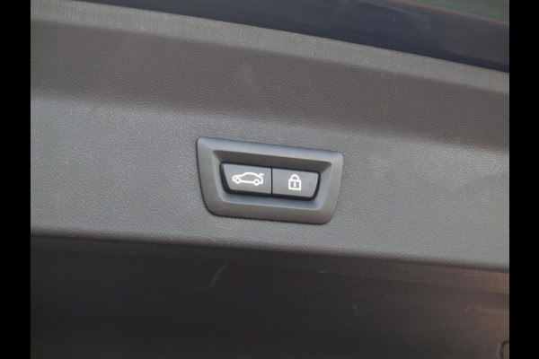 BMW iX3 High Executive 80 kWh | Panoramadak | Camera | Harman Kardon | Cruise Control | Head-up display |