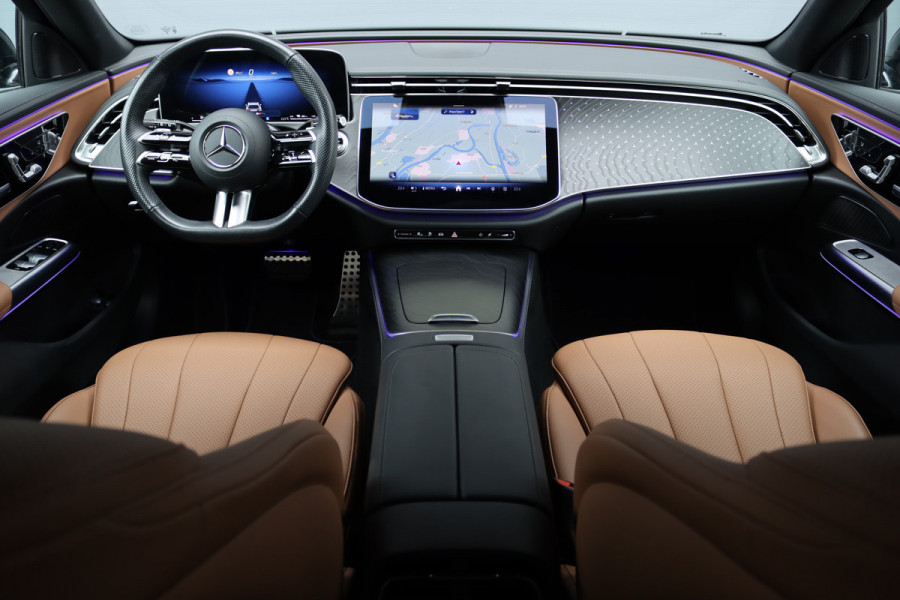 Mercedes-Benz E-Klasse Estate 300 e AMG Line Aut9 | Distronic | Trekhaak | Digital Light | Verwarmd Stuurwiel |  | Keyless Go | Leder | Surround Camera | Nightpakket | Achterbank Verwarmd |