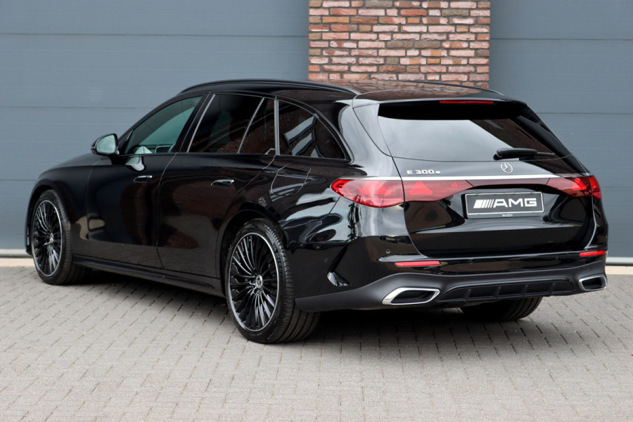 Mercedes-Benz E-Klasse Estate 300 e AMG Line Aut9 | Distronic | Trekhaak | Digital Light | Verwarmd Stuurwiel |  | Keyless Go | Leder | Surround Camera | Nightpakket | Achterbank Verwarmd |