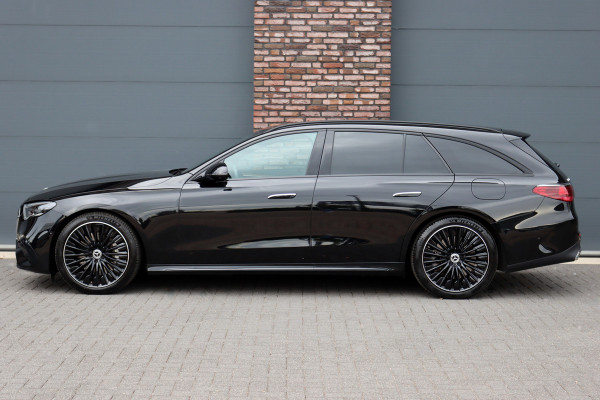 Mercedes-Benz E-Klasse Estate 300 e AMG Line Aut9 | Distronic | Trekhaak | Digital Light | Verwarmd Stuurwiel |  | Keyless Go | Leder | Surround Camera | Nightpakket | Achterbank Verwarmd |