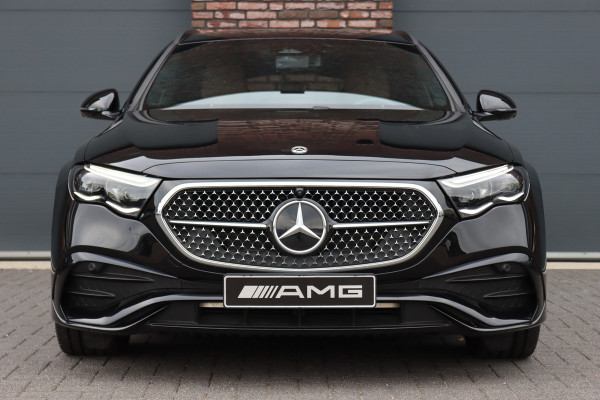 Mercedes-Benz E-Klasse Estate 300 e AMG Line Aut9 | Distronic | Trekhaak | Digital Light | Verwarmd Stuurwiel |  | Keyless Go | Leder | Surround Camera | Nightpakket | Achterbank Verwarmd |