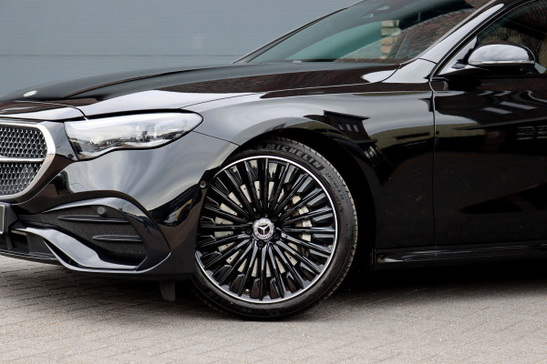 Mercedes-Benz E-Klasse Estate 300 e AMG Line Aut9 | Distronic | Trekhaak | Digital Light | Verwarmd Stuurwiel |  | Keyless Go | Leder | Surround Camera | Nightpakket | Achterbank Verwarmd |