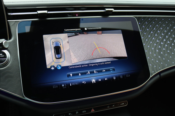 Mercedes-Benz E-Klasse Estate 300 e AMG Line Aut9 | Distronic | Trekhaak | Digital Light | Verwarmd Stuurwiel |  | Keyless Go | Leder | Surround Camera | Nightpakket | Achterbank Verwarmd |
