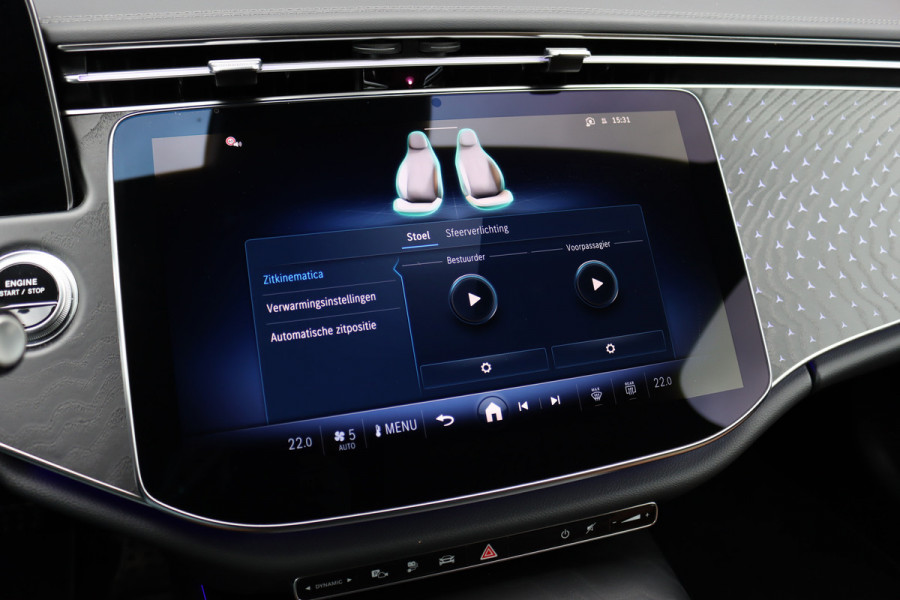 Mercedes-Benz E-Klasse Estate 300 e AMG Line Aut9 | Distronic | Trekhaak | Digital Light | Verwarmd Stuurwiel |  | Keyless Go | Leder | Surround Camera | Nightpakket | Achterbank Verwarmd |