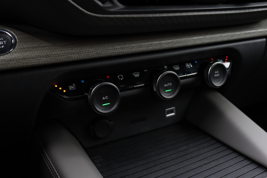 Citroën C5 X 1.6 Plug-in Hybrid 225 Shine | Panoramadak | Massage | Memory | Stoelventilatie | HUD | Surround Camera | Leder | Adaptive Cruise Control |