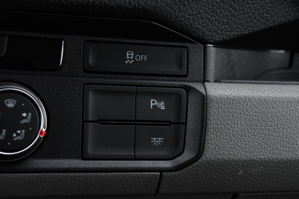 MAN TGE 35 2.0 L3H3 PB Edition Lucht geremd! Camera, 3500kg Trekhaak, Cruise, Carplay, LED, 165pk, Automaat, Multimedia, Uniek! lucht opbouw, markt, zwaar, luchhtrem, veldhuizen