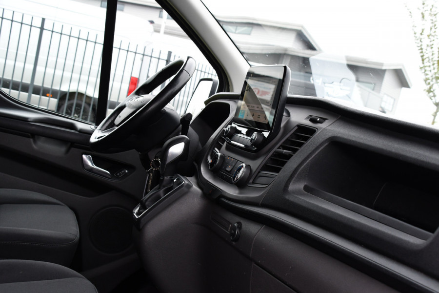 Ford Transit Custom 300 2.0 TDCI L2H1 PB Edition Camera, Cruise, Carplay, 130pk, NAVI, Trekhaak, Automaat, Multimedia, Uniek!