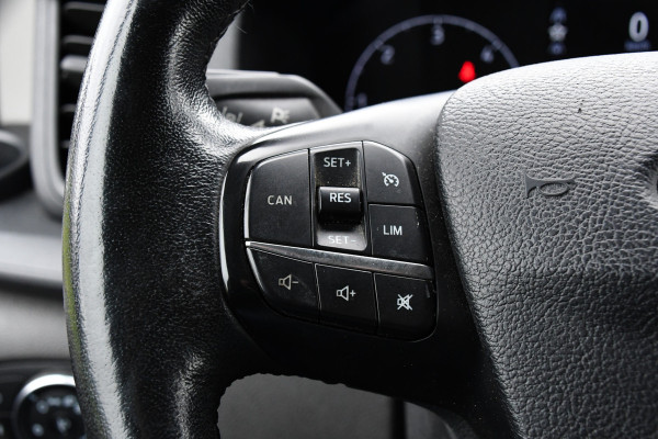 Ford Transit Custom 300 2.0 TDCI L2H1 PB Edition Camera, Cruise, Carplay, 130pk, NAVI, Trekhaak, Automaat, Multimedia, Uniek!