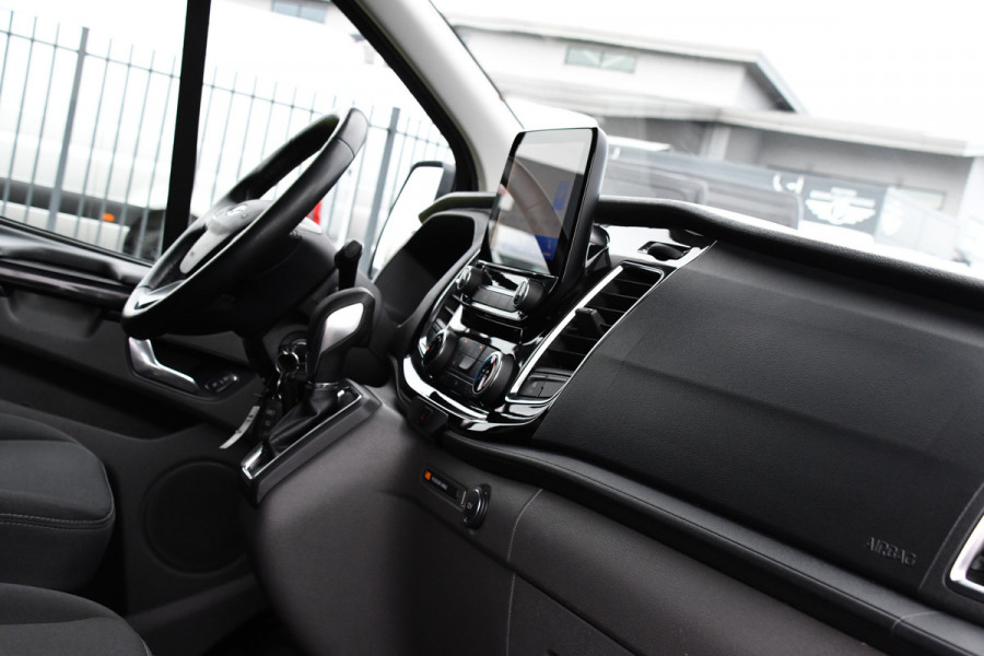Ford Transit Custom 300 2.0 TDCI L1H1 DC Limited Raptor Edition Camera, Cruise, 130pk. Automaat, 2 x schuifdeur, Multimedia, Sensoren, Afneembare trekhaak, Uniek!