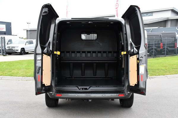 Ford Transit Custom 300 2.0 TDCI L1H1 DC Limited Raptor Edition Camera, Cruise, 130pk. Automaat, 2 x schuifdeur, Multimedia, Sensoren, Afneembare trekhaak, Uniek!