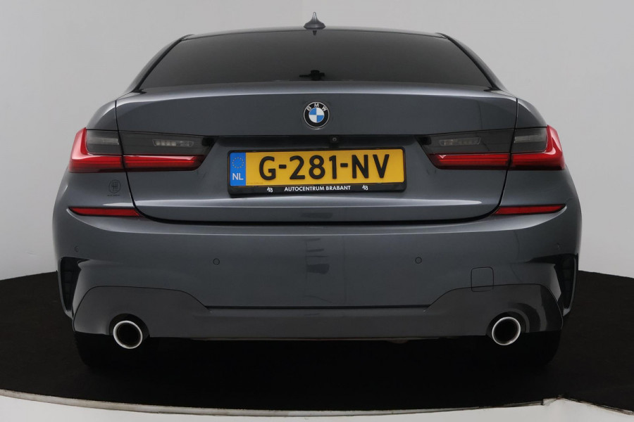 BMW 3-serie 320i High Executive M-Pakket (PANORAMADAK, STOELVERWARMING, 360 CAMERA, CLIMA, CARPLAY, LED)