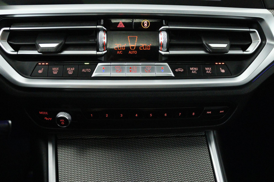 BMW 3-serie 320i High Executive M-Pakket (PANORAMADAK, STOELVERWARMING, 360 CAMERA, CLIMA, CARPLAY, LED)
