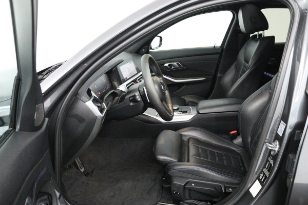 BMW 3-serie 320i High Executive M-Pakket (PANORAMADAK, STOELVERWARMING, 360 CAMERA, CLIMA, CARPLAY, LED)