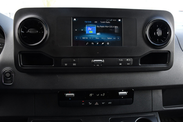Mercedes-Benz Sprinter 317 1.9 CDI L3 RWD Bakwagen Cruise, Carplay, Laadklep, 170pk, Automaat, NAVI, Multimedia, Uniek!