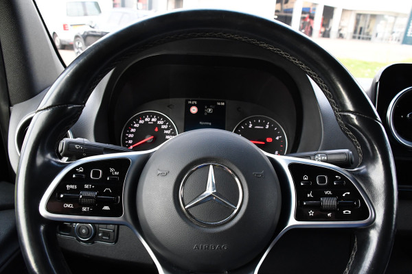 Mercedes-Benz Sprinter 319 V6 3.0 CDI L2H2 Black Edition Full Options!, Adaptieve Cruise, 360 Camera, 2 x schuifdeur, 3500kg Trekhaak, 10,5'' Mbux, Navi, Stoelverwarming, Uniek!