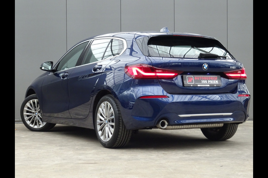 BMW 1-serie 118i High Executive Edition * CARPLAY * DEALER ONDERH. !!