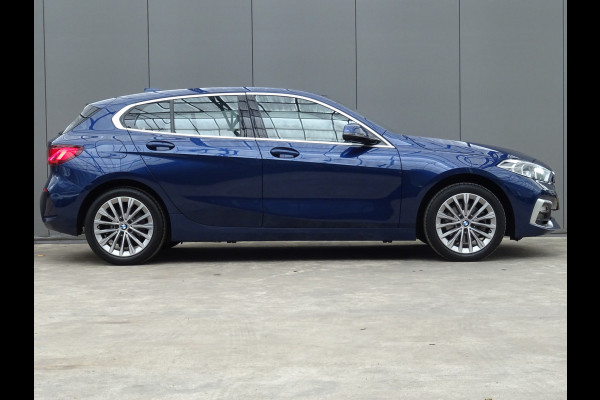 BMW 1-serie 118i High Executive Edition * CARPLAY * DEALER ONDERH. !!