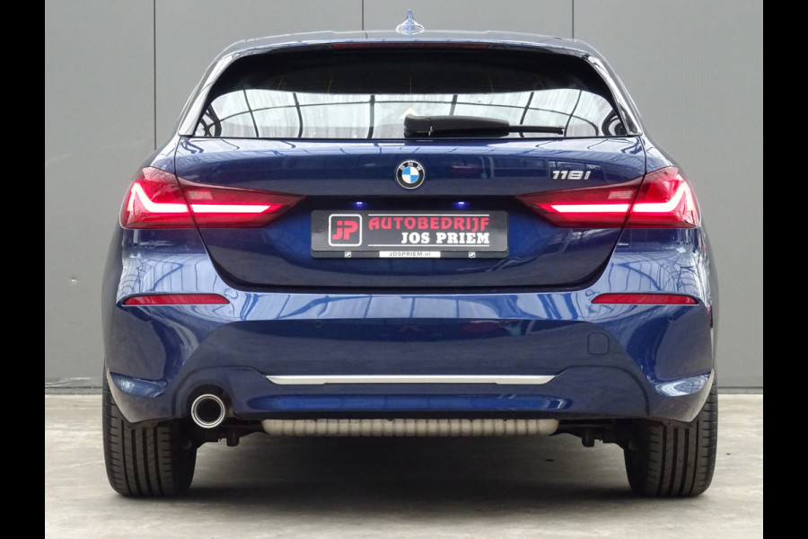BMW 1-serie 118i High Executive Edition * CARPLAY * DEALER ONDERH. !!