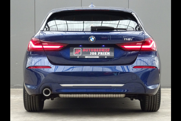 BMW 1-serie 118i High Executive Edition * CARPLAY * DEALER ONDERH. !!