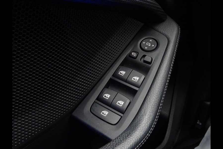 BMW 1-serie 118i High Executive Edition * CARPLAY * DEALER ONDERH. !!