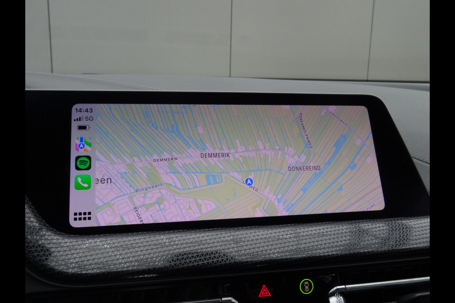 BMW 1-serie 118i High Executive Edition * CARPLAY * DEALER ONDERH. !!
