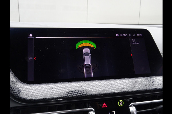 BMW 1-serie 118i High Executive Edition * CARPLAY * DEALER ONDERH. !!