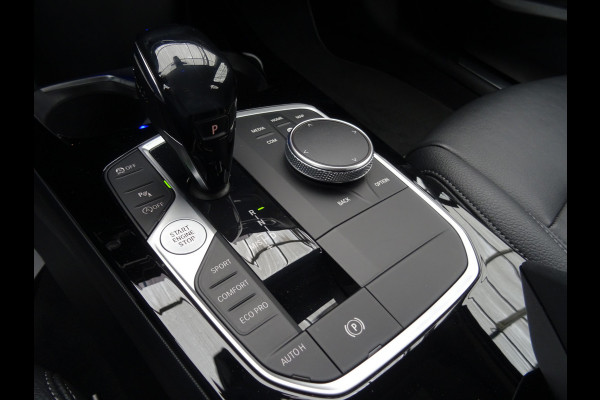 BMW 1-serie 118i High Executive Edition * CARPLAY * DEALER ONDERH. !!